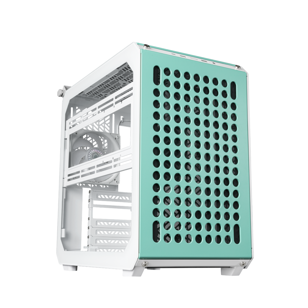 Qube 500-Hero-Mint